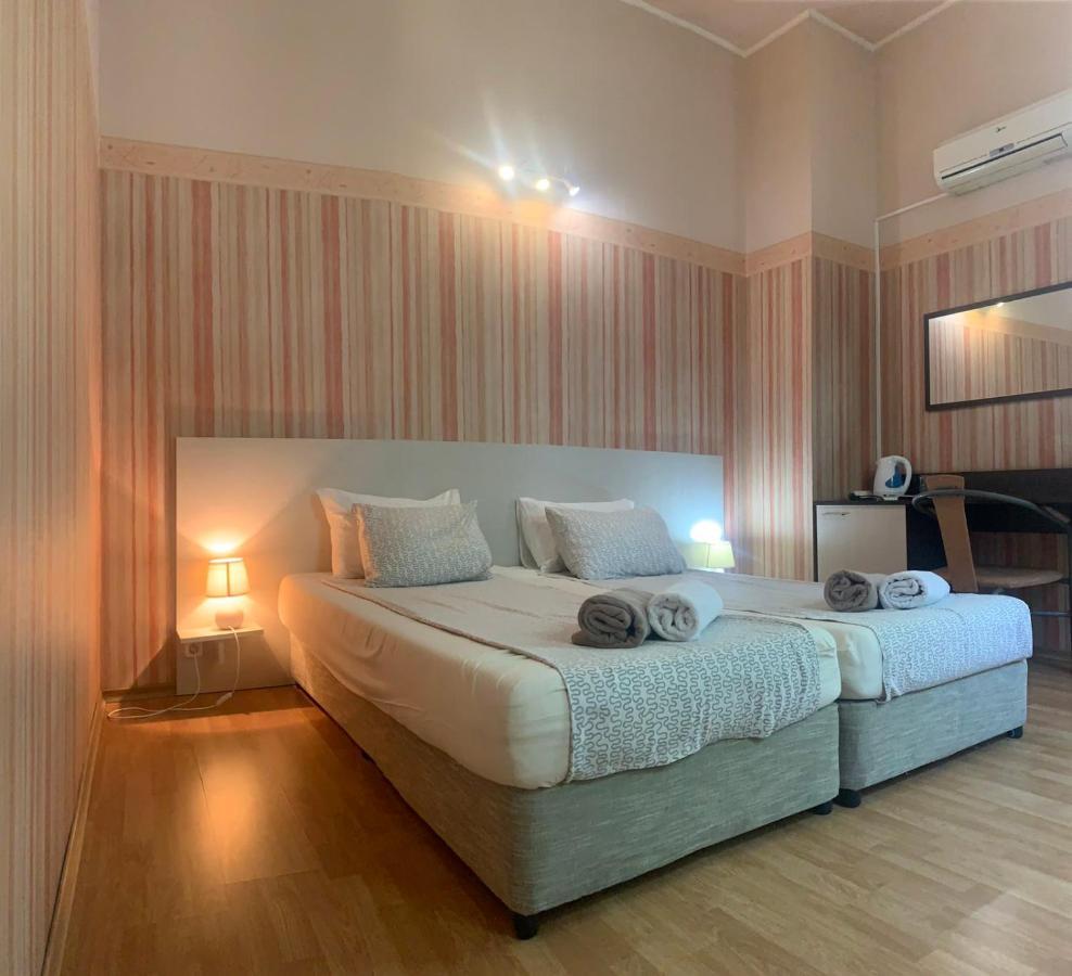 Roger'S Hotel Русе Экстерьер фото