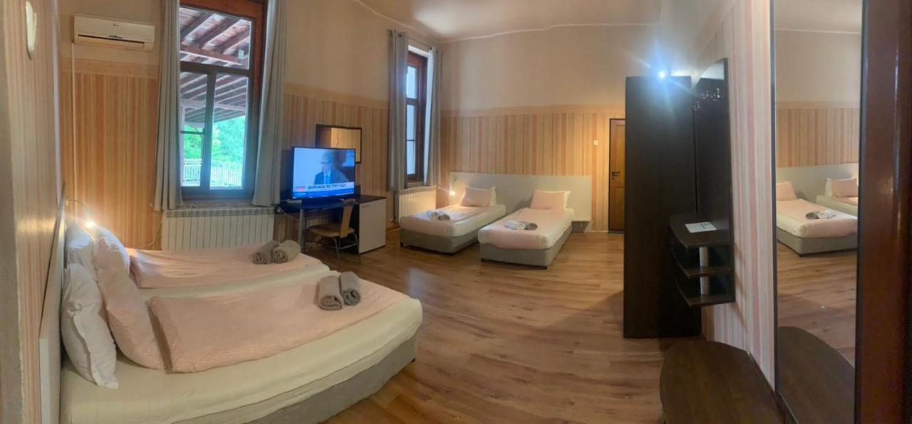 Roger'S Hotel Русе Экстерьер фото