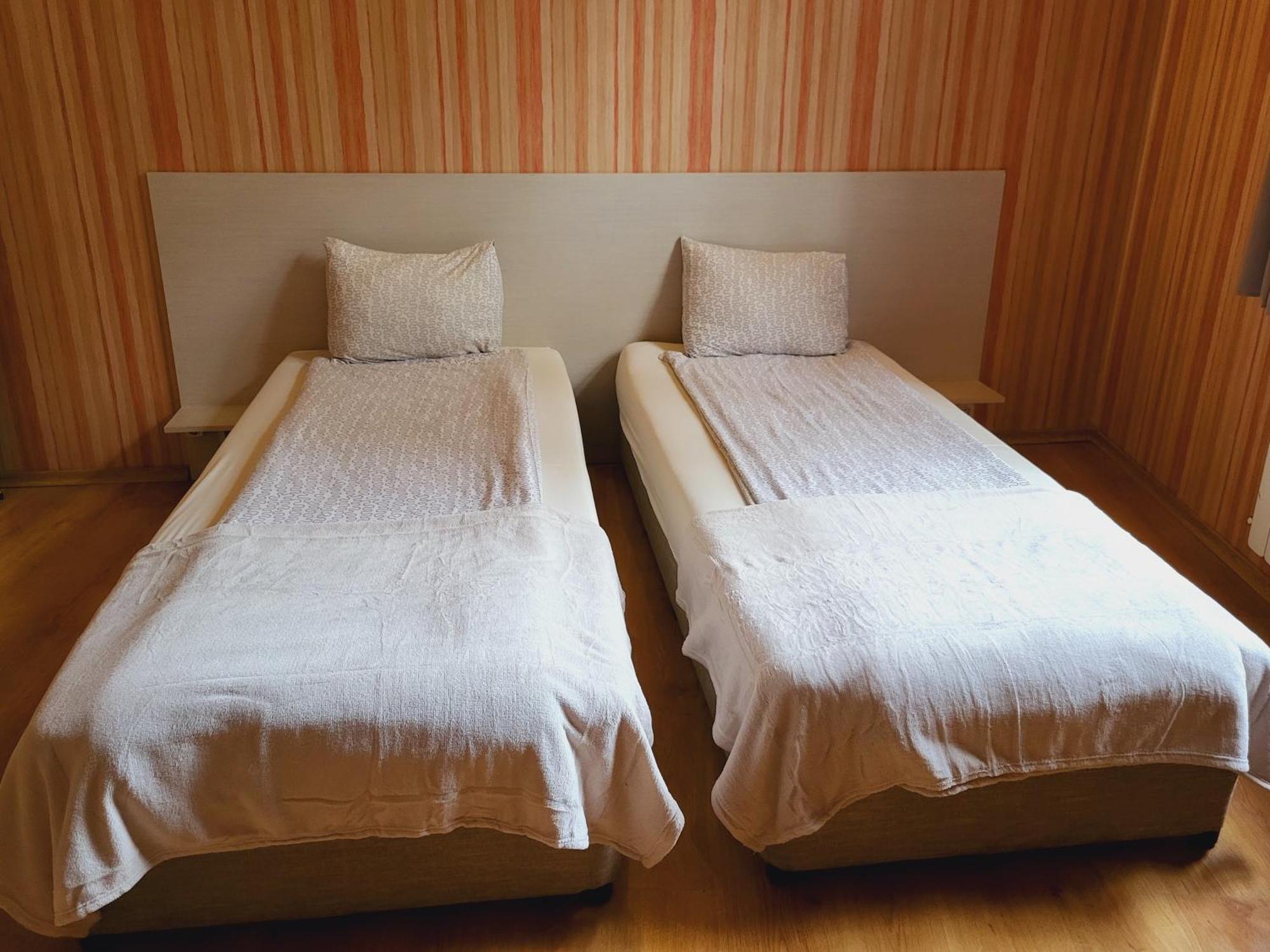 Roger'S Hotel Русе Экстерьер фото