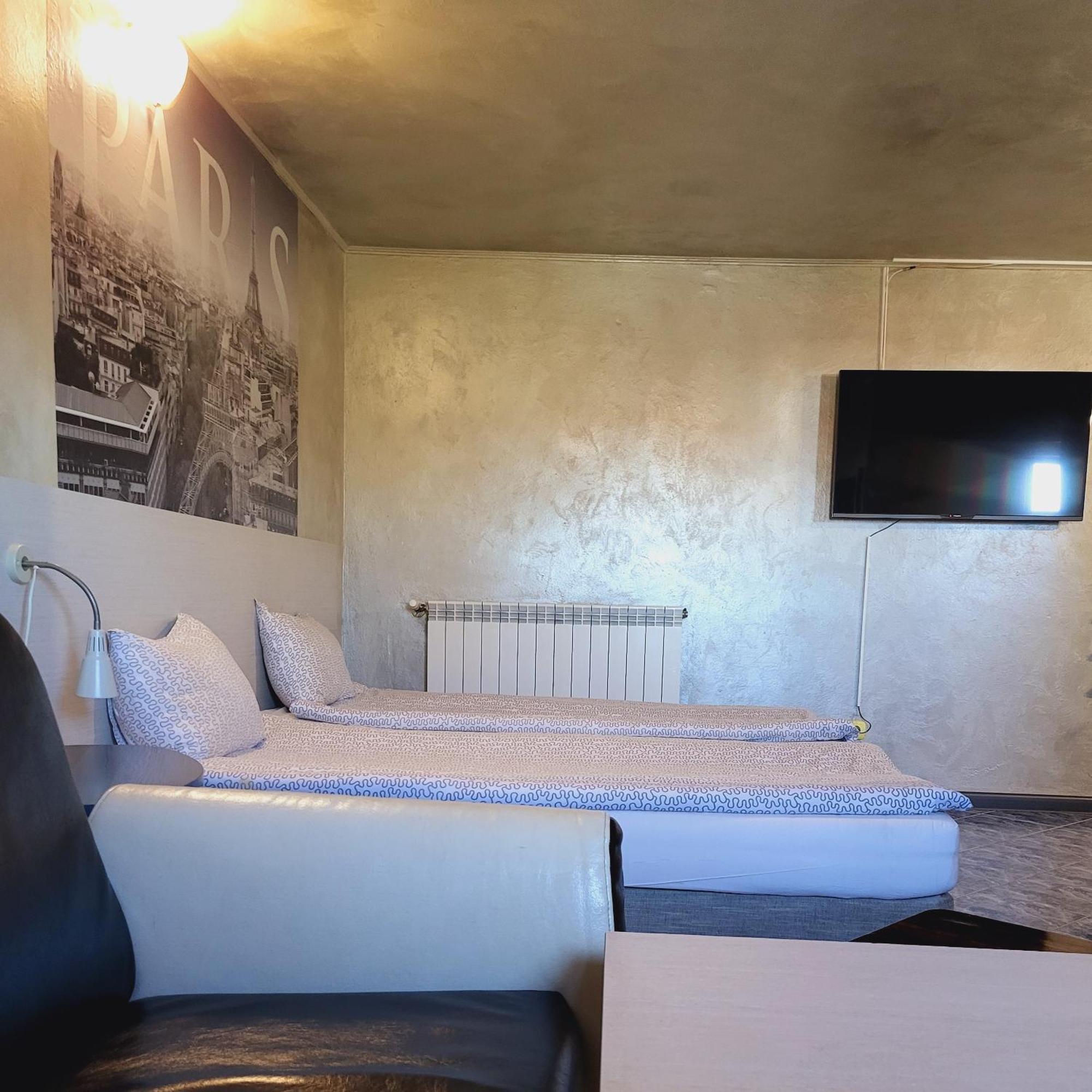 Roger'S Hotel Русе Экстерьер фото